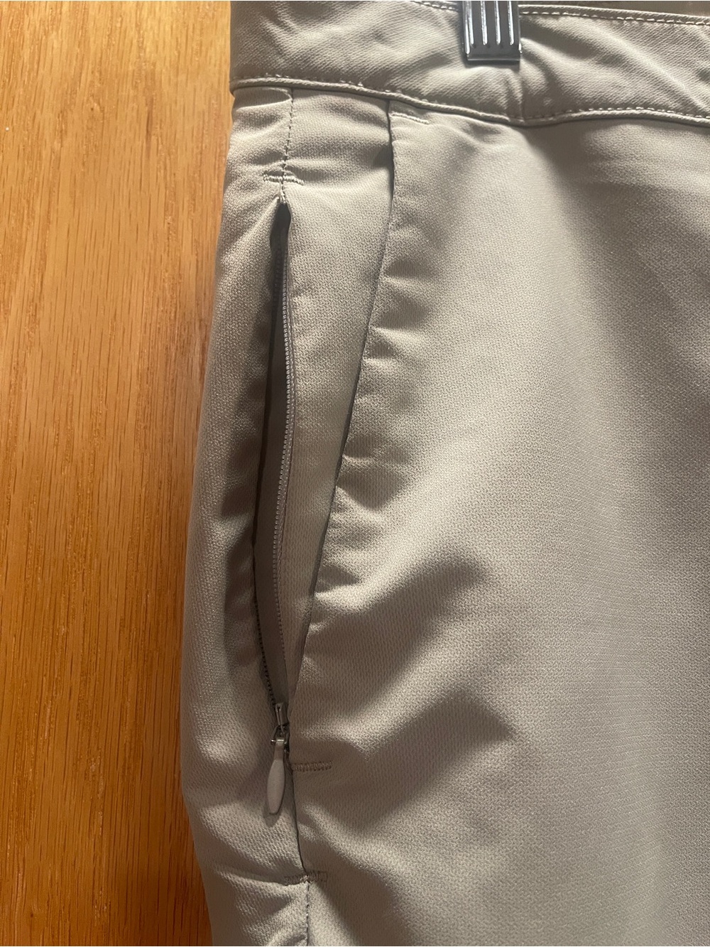 Banana Republic | Men's Performance Tech Chino's | 36 x 32 - Picture 2 of 10